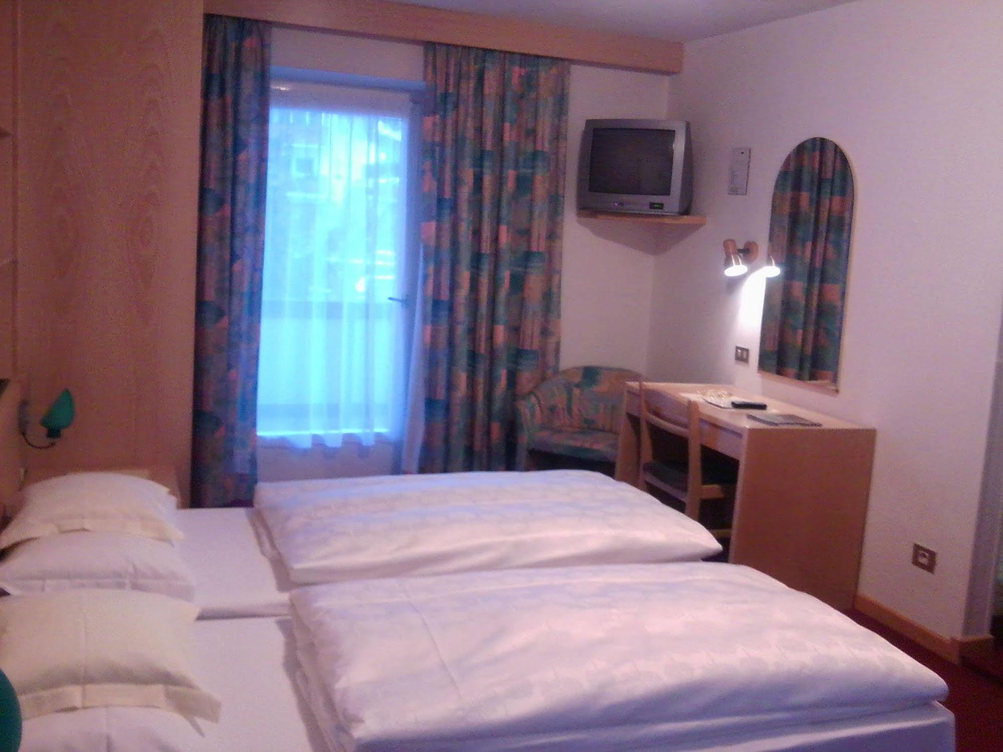 Hotel Rodes