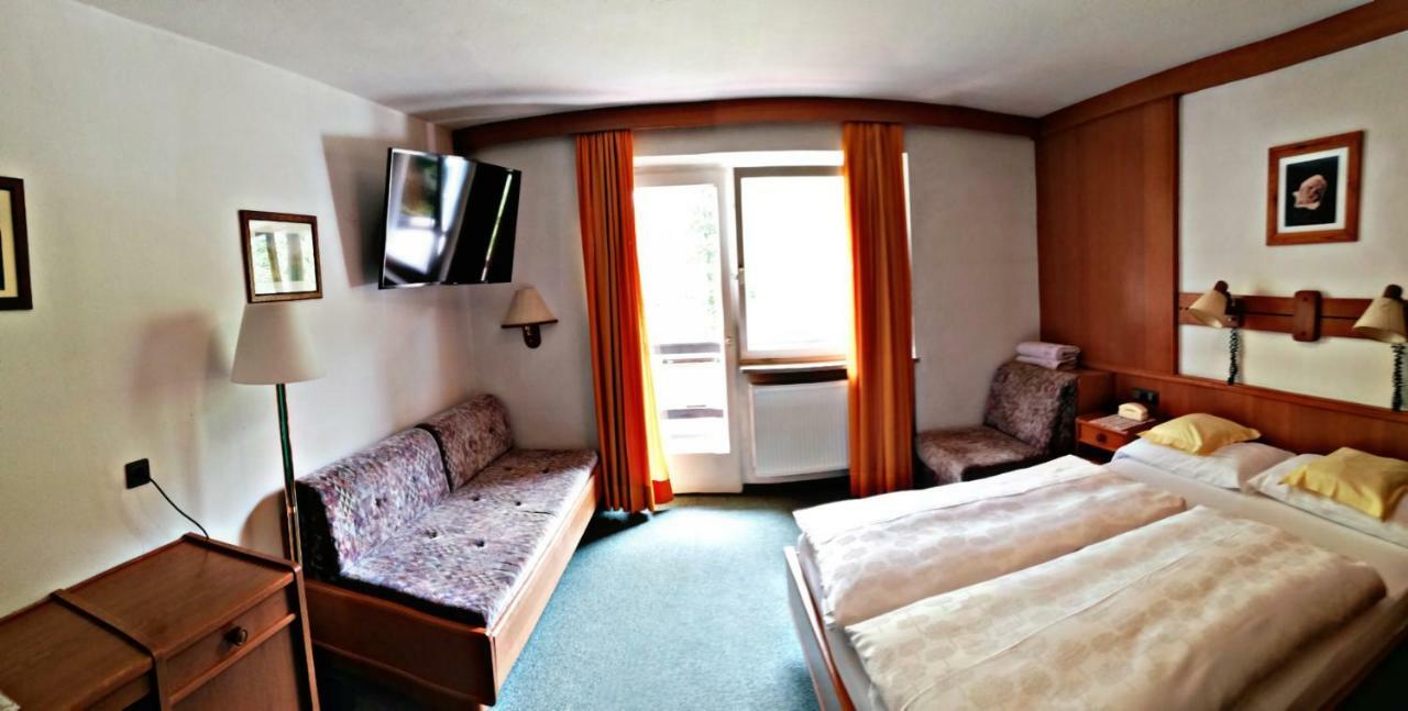 Rodes Hotel 3*